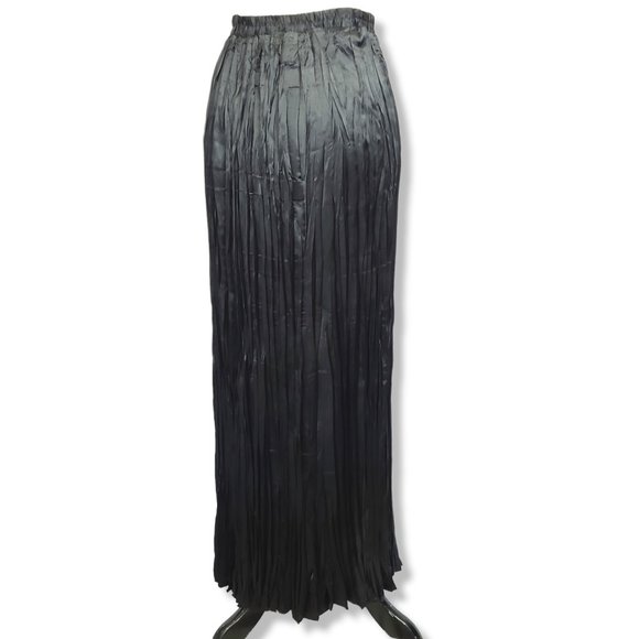 Vintage 60s/70s Black Satin Pleated Maxi Skirt Size Small/Medium - Picture 6 of 8